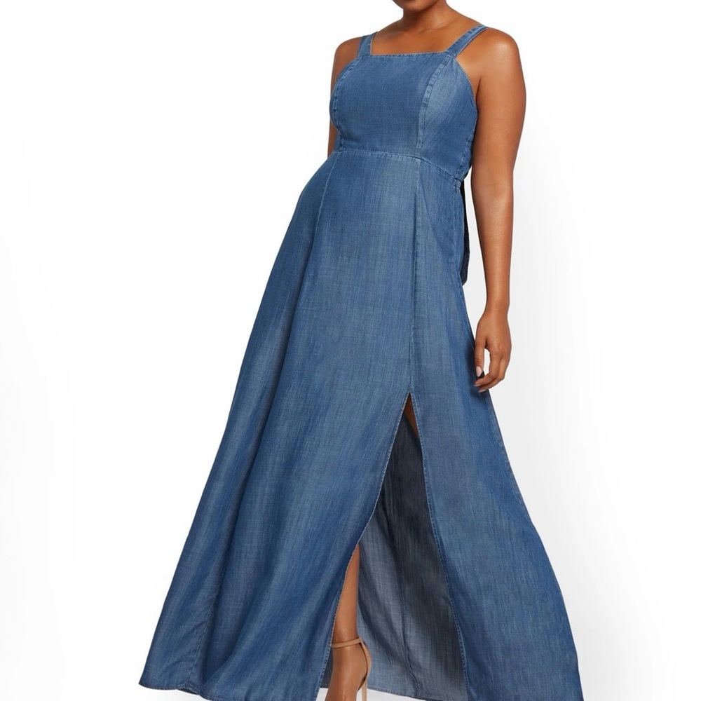 NY and company chambray / denim Maxi Dress with Side Slit, tie back size small